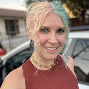 Meet your Posher, Lo